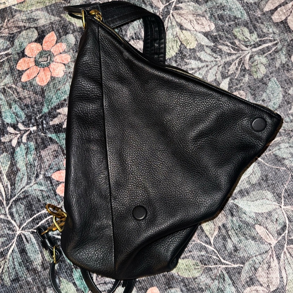 HOBO Convertible swing  Black Leather Women's Bag WORN ONCE - Picture 2 of 8